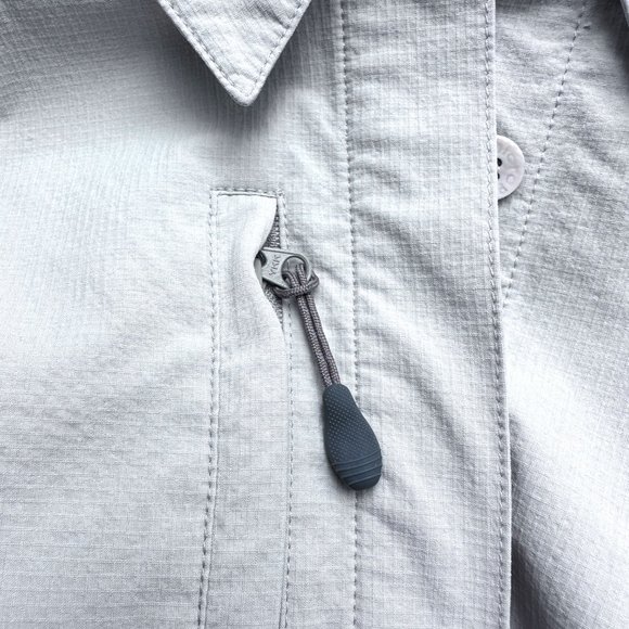 CHLOROPHYLLE Sport Travel Nylon Spandex Front Pockets Beige Shirt Small - Picture 7 of 11